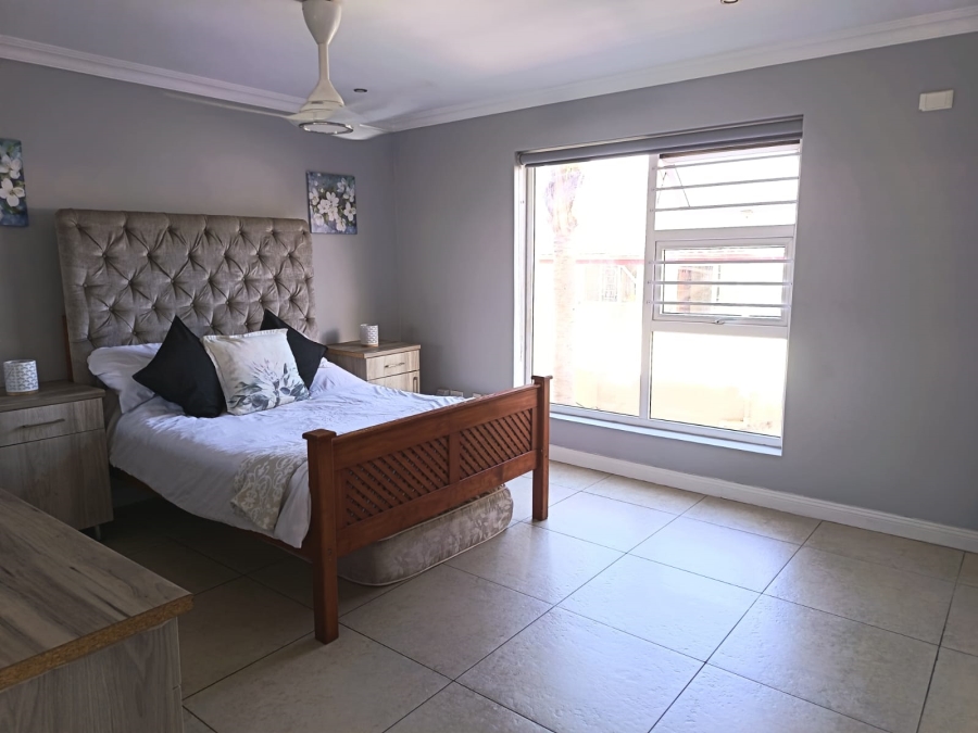 To Let 3 Bedroom Property for Rent in Jeffreys Bay Central Eastern Cape